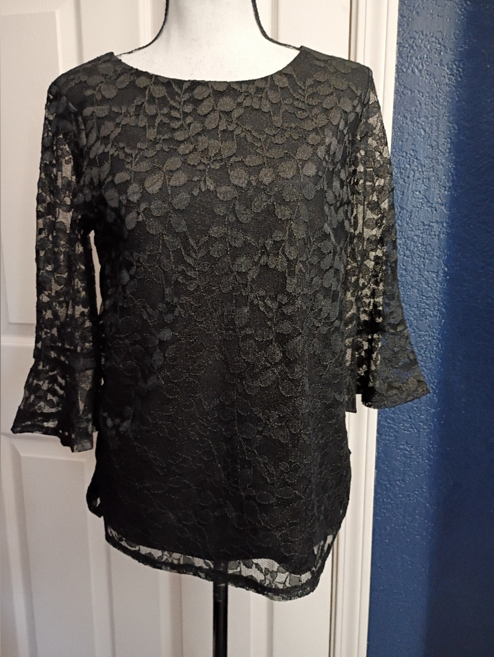 Adrianna Papell Black Floral Lace Bell Sleeve Blouse